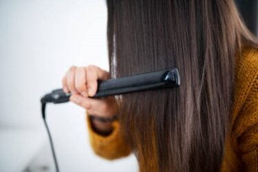 North America Flat Iron Hair Straightner Market